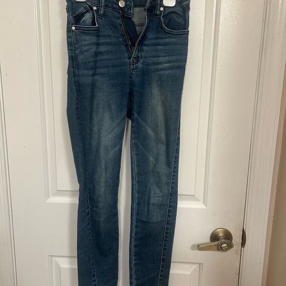 Stylish Indigo Women's Skinny Jeans - Picture 1 of 3